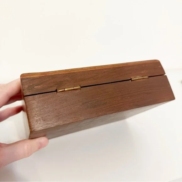 Vintage Wooden Wood Keepsake Storage Trinket Jewelry Box with Gold Inlay - Picture 11 of 11